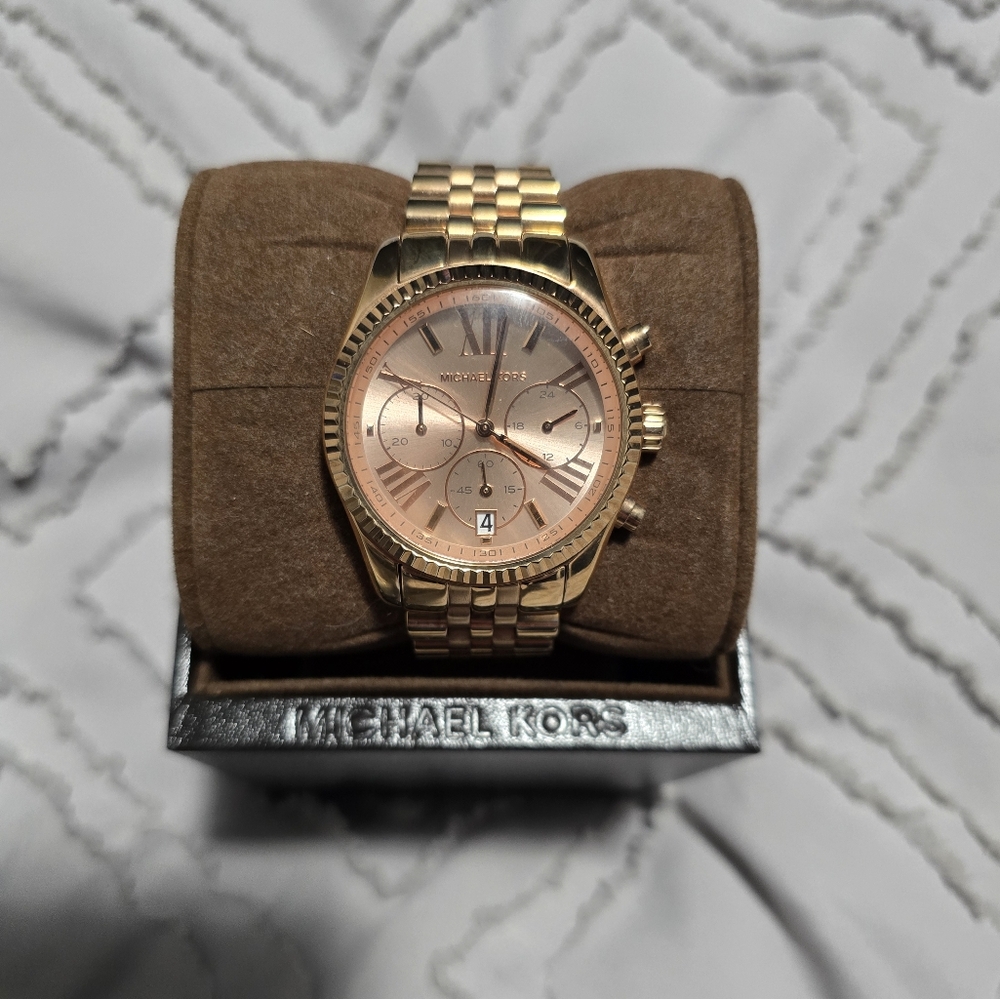 Michael Kors 5569 Lexington Rose Gold Watch